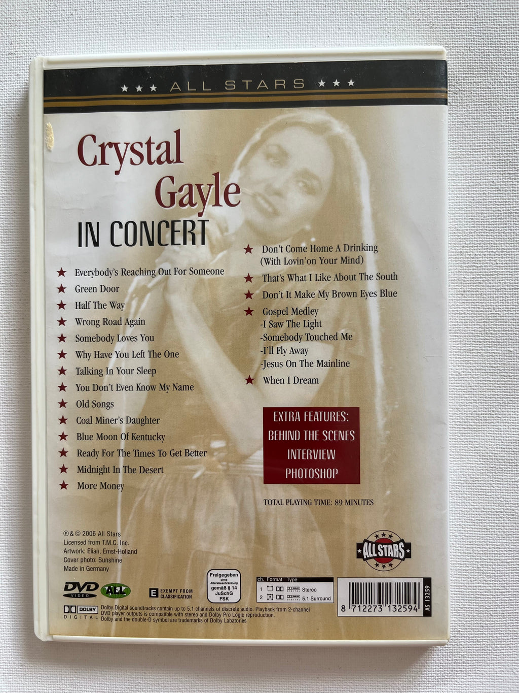 Crystal Gayle – Don’t It Make My Brown Eyes Blue – DVD | Classic Country Music