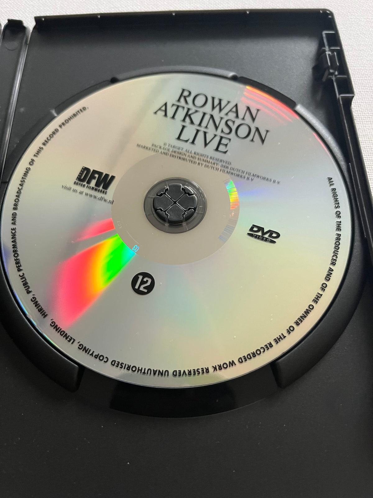 Rowan Atkinson Live – DVD (1992) | Mr. Bean Star