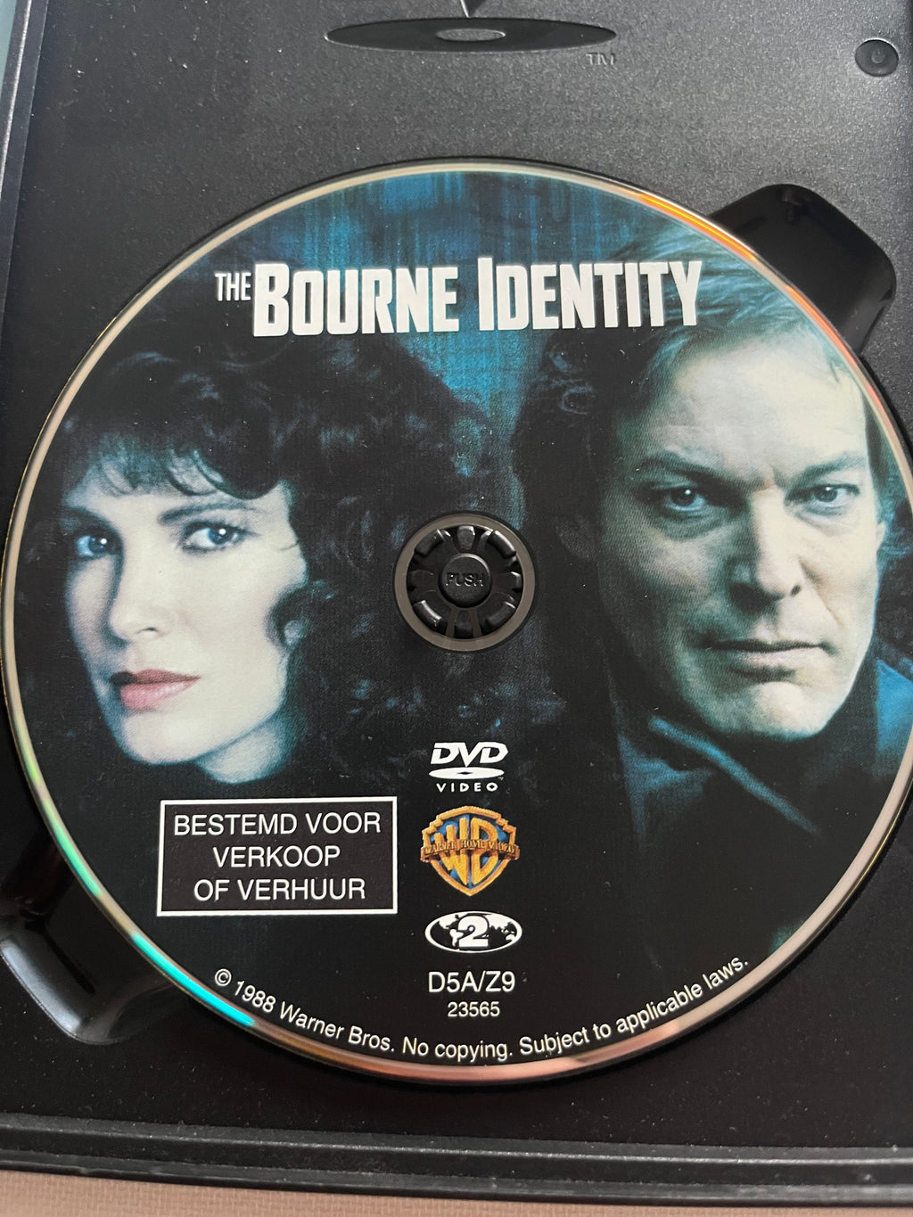The Bourne Identity – DVD (1988) | Richard Chamberlain & Jaclyn Smith