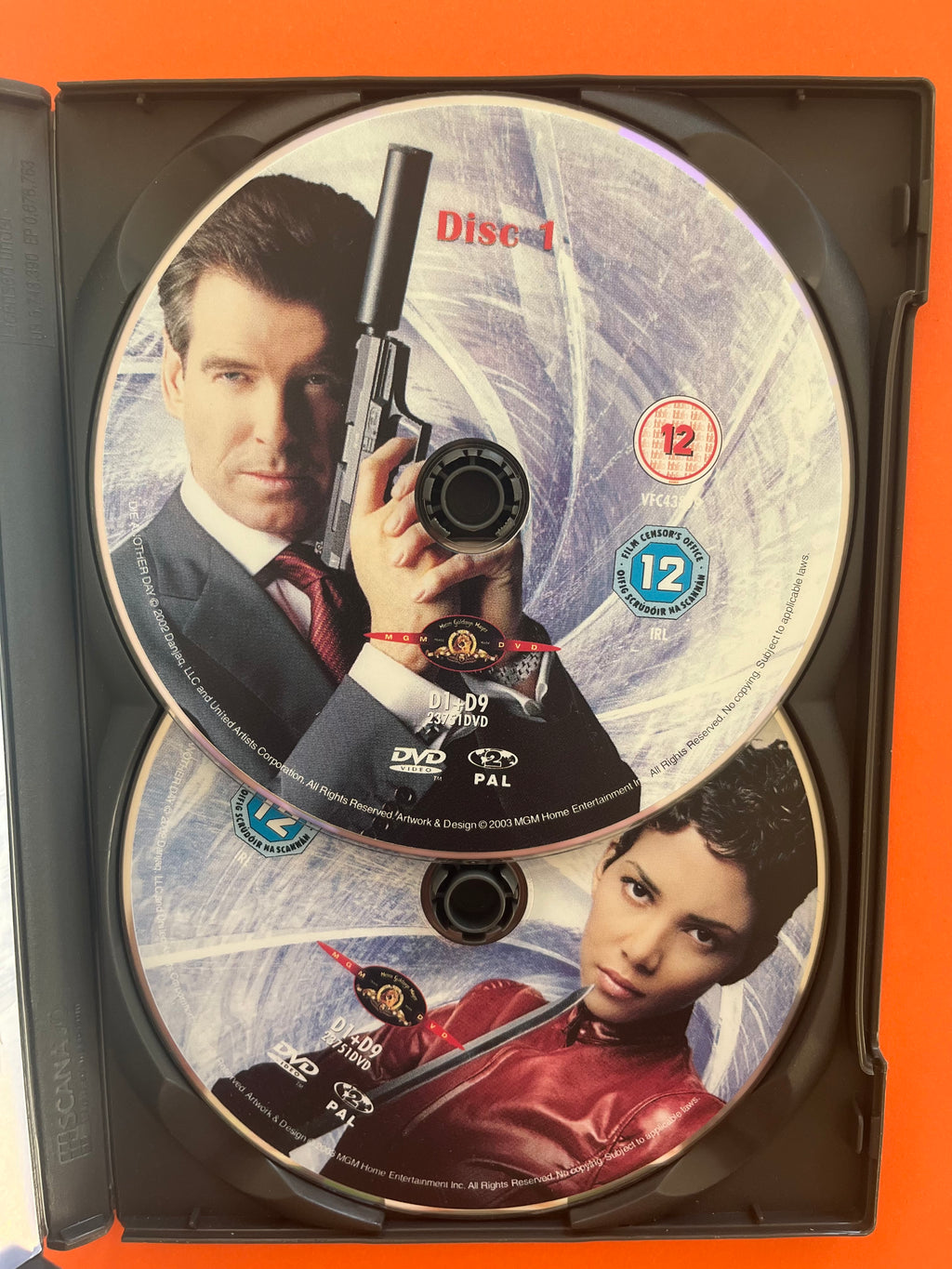 007 Die Another Day – 2-Disc DVD (2002) | Pierce Brosnan & Halle Berry
