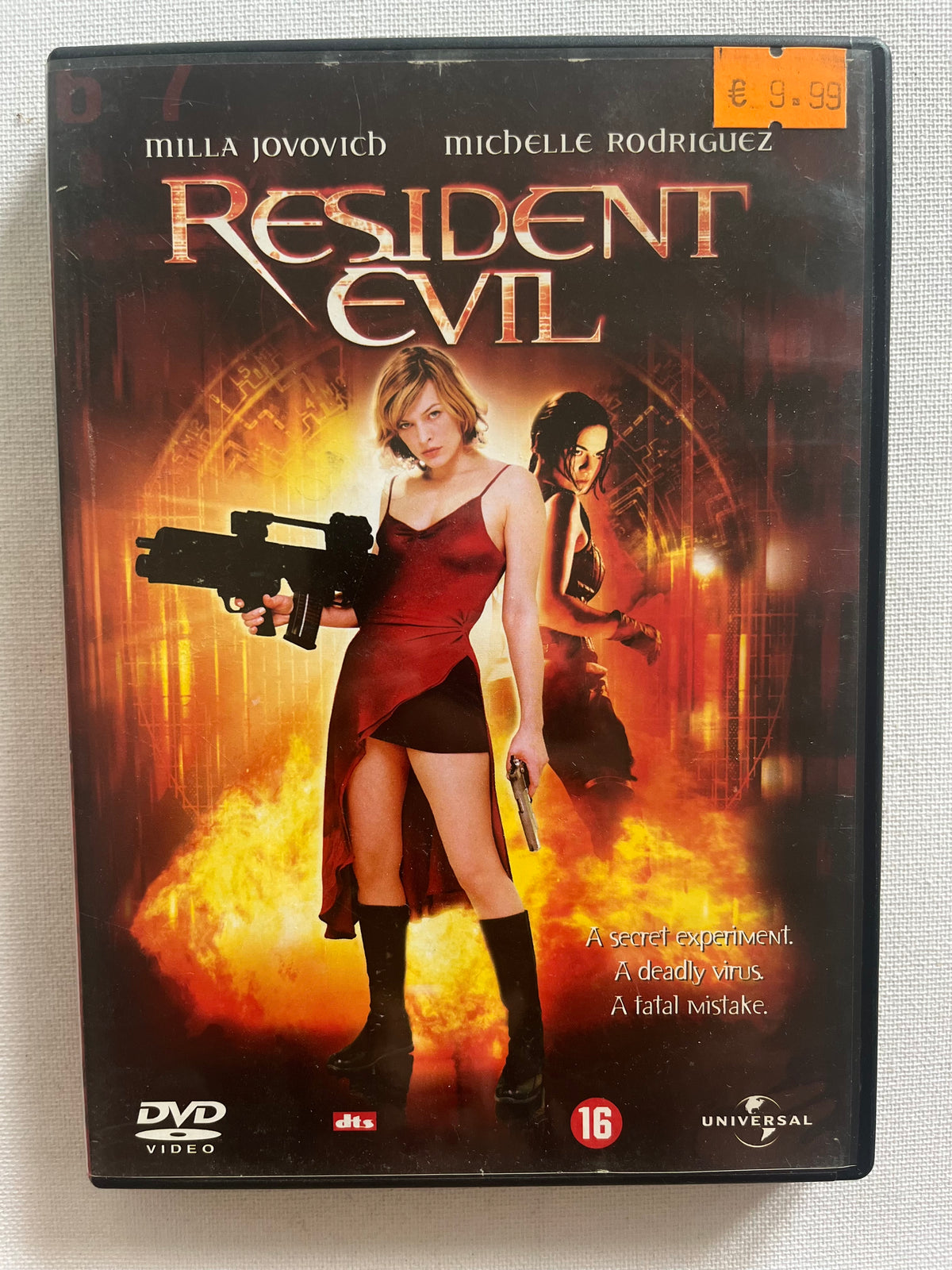 Resident Evil – DVD (2002) | Milla Jovovich & Michelle Rodriguez