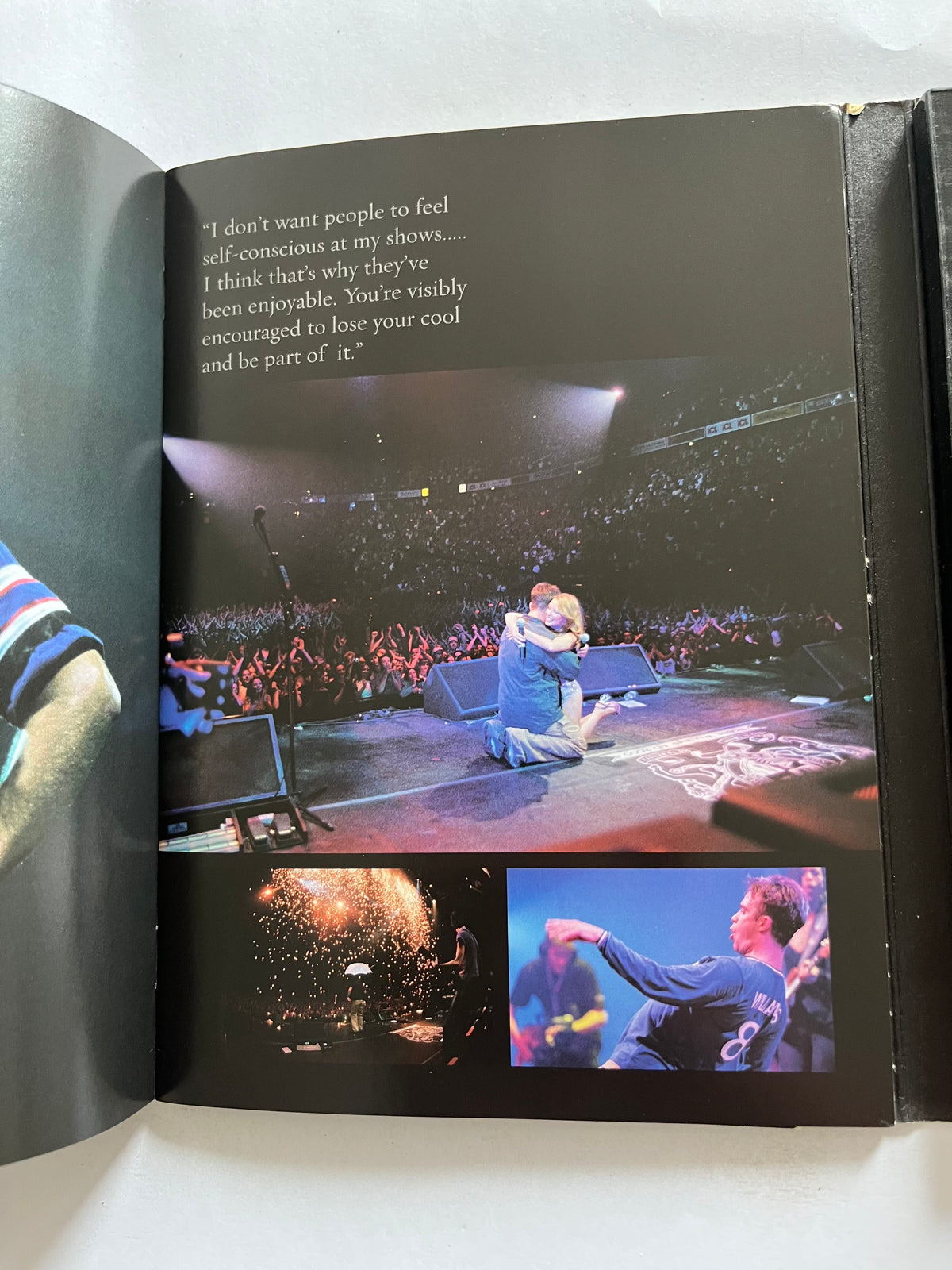 Robbie Williams: And Through It All – DVD (2006) | Live 1997–2006