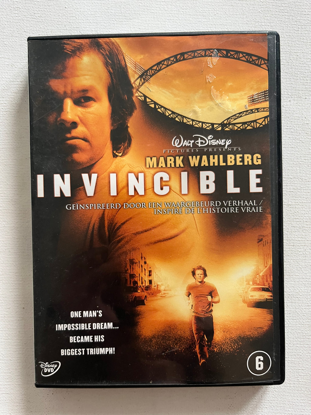 Disney Invincible – DVD (2006) | Mark Wahlberg & Greg Kinnear