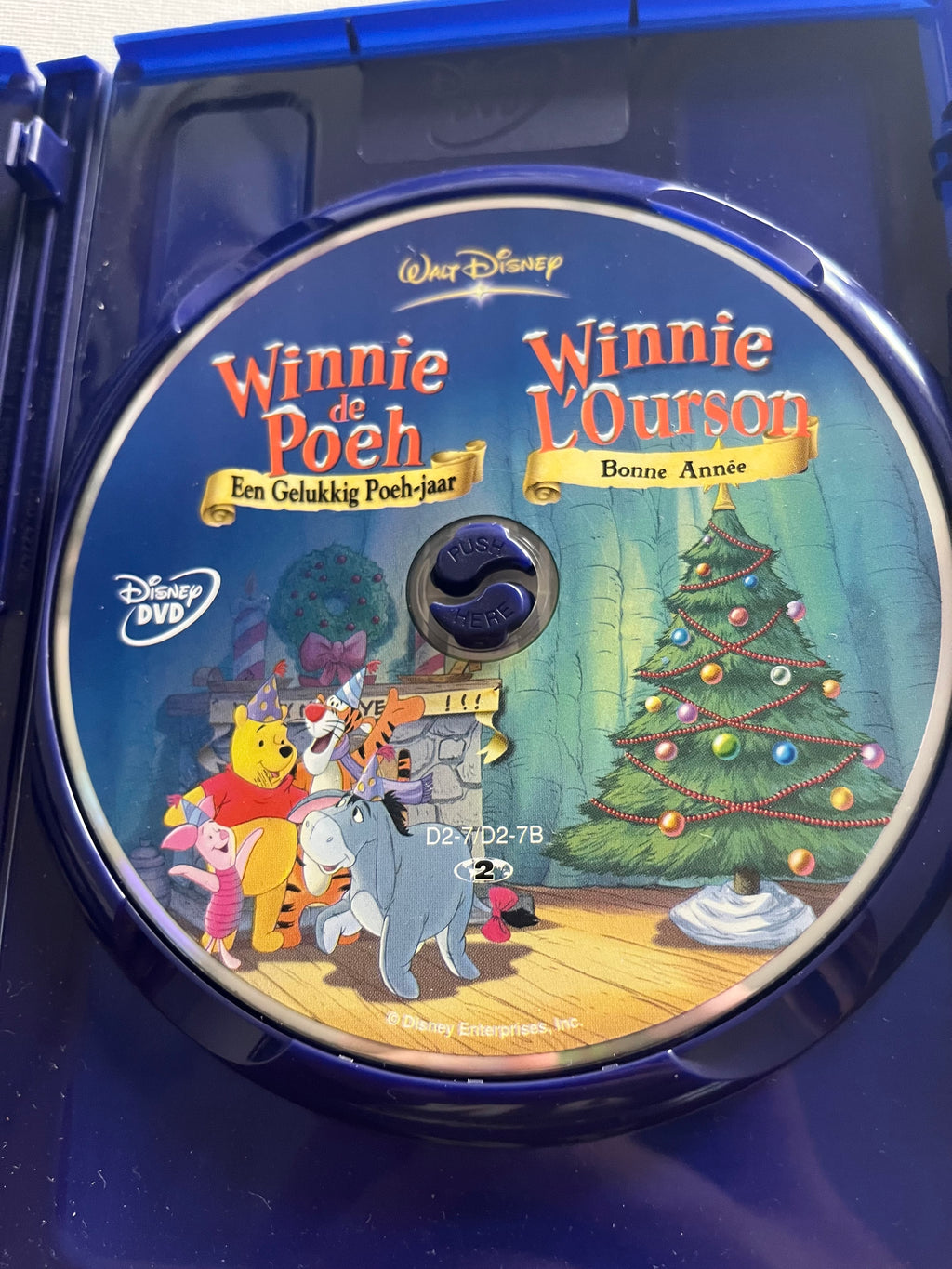 Disney Winnie the Pooh: A Very Merry Pooh Year – DVD (2002)
